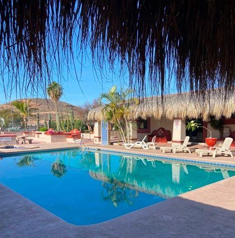 Pool & Hot Tub