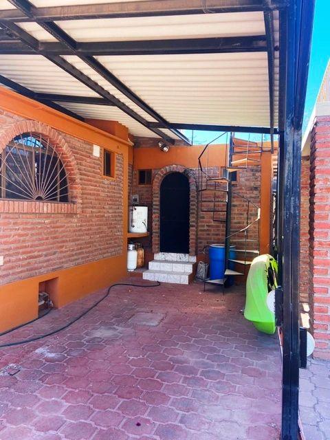 Q 3 Calle Los Amigos